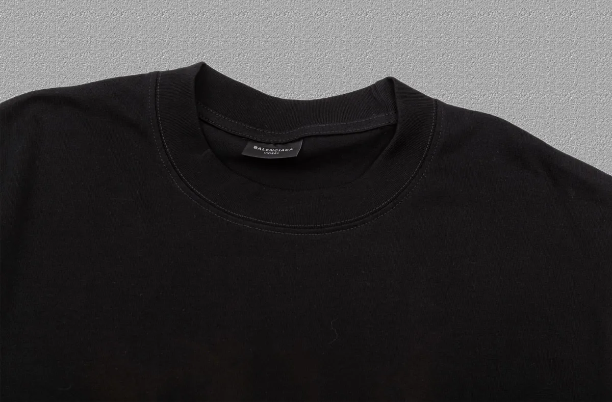 P80✨🔥 BALENCIAGA Paris 3M reflective letter printed short-sleeved T-shirt. Custom-woven and dyed 280g combed cotton heavyweight fabric. Zero color difference in threads. Perfect details. Different from the current currency version. Welcome to compare. Same Style for men and women. Must-sell in the picture above. Color: White Black Size: 1 2 3 4